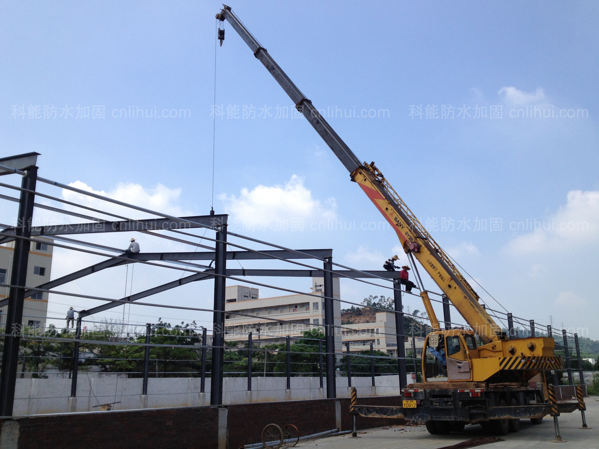 钢结构工业厂房新建施工